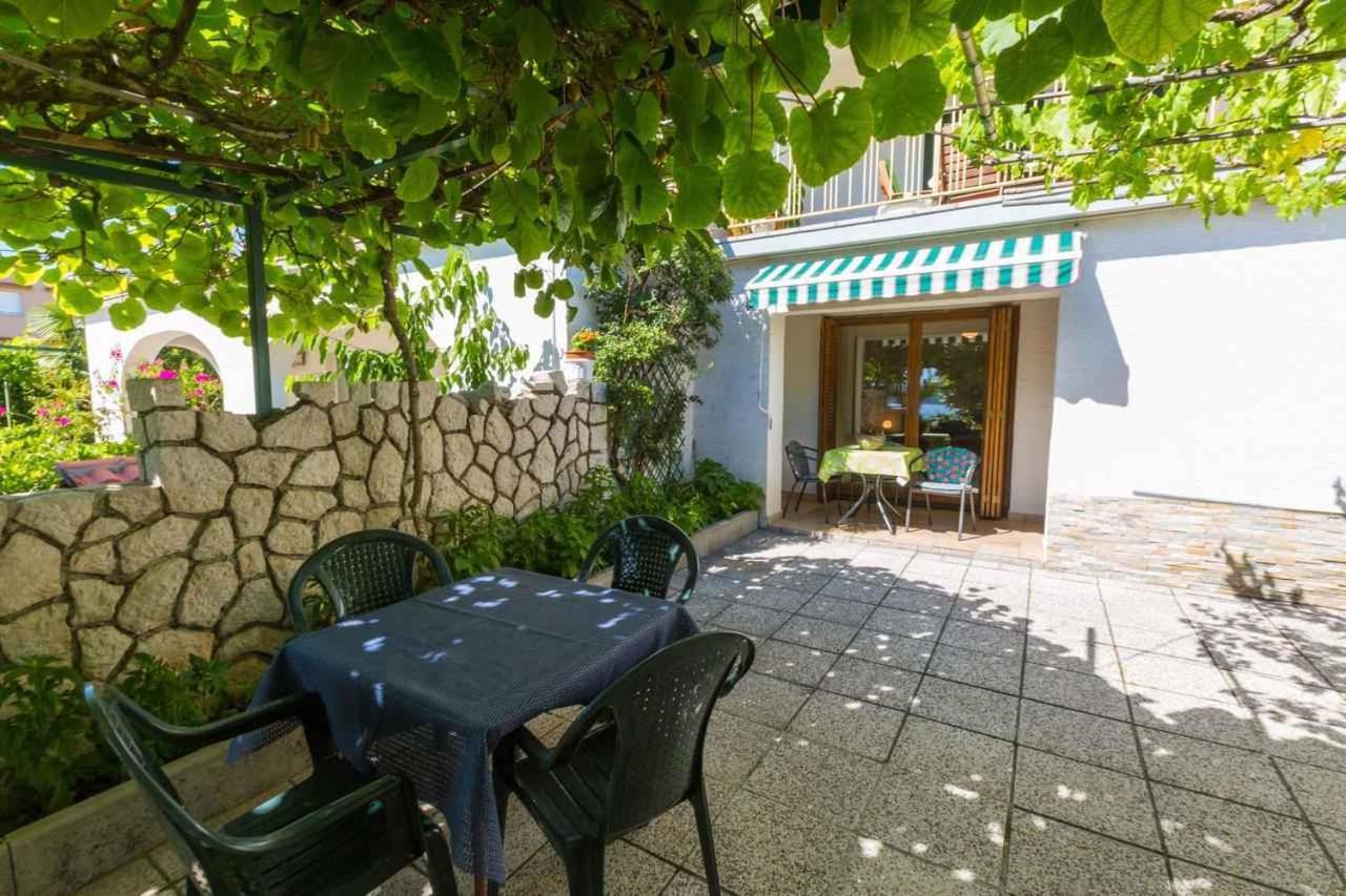 One-Bedroom Apartment Crikvenica 30 Екстер'єр фото